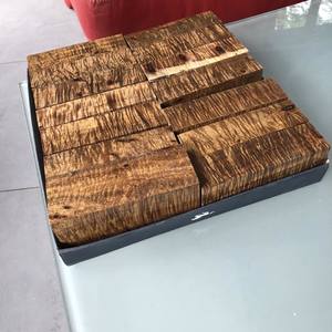 Tout  juste sorti de l’atelier un beau lot de blocs XI d’une nouvelle très belle essence de bois que le COMPTOIR DES BOIS PRÉCIEUX va proposer sur son site 
AKASIA ou KASIA d’INDONESIE ondé froissé stabilisé .
D’autres photos et vidéos dans les jours prochains pour vous donner envie!

Le COMPTOIR DES BOIS PRÉCIEUX sera présent au Salon COUTELLIA de Thiers les 20 & 21 mai prochain 
N’´hésitez pas à partager ma page et le site 😉
www.comptoirdesboisprecieux.com
#comptoirdesboisprecieux#bois#coutellerie#boiscoutellerie#couteau#couteaux#metiersdart#bijouxcreateur#bijouxenbois#bijouxfaitmain#bijouxmadeinfrance#coupechouxcustom#boisprecieux#boisprécieux#boisprecieuxcollection##bois#couteaux#manchecouteaubois#boisstabilisé#knives