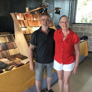 Le COMPTOIR DES BOIS PRÉCIEUX était présent au salon de NEGREPELISSE les 24 &25 juin  derniers.
Super salon et super ambiance pendant et après 
Merci aux deux lascars en photo ci dessous 
Thierry RAYNAL et jesus GRANDA  très impliqués pour que ce salon existe et perdure !
Content de voir des nouveaux couteliers sur notre stand et revoir des habitués !
Un grand merci à eux et aux visiteurs .

 N’´hésitez pas à partager ma page et le site 😉
www.comptoirdesboisprecieux.com
#comptoirdesboisprecieux#bois#coutellerie#boiscoutellerie#couteau#couteaux#metiersdart#bijouxcreateur#bijouxenbois#bijouxfaitmain#bijouxmadeinfrance#coupechouxcustom#boisprecieux#boisprécieux#boisprecieuxcollection##bois#couteaux#manchecouteaubois#boisstabilisé#knives